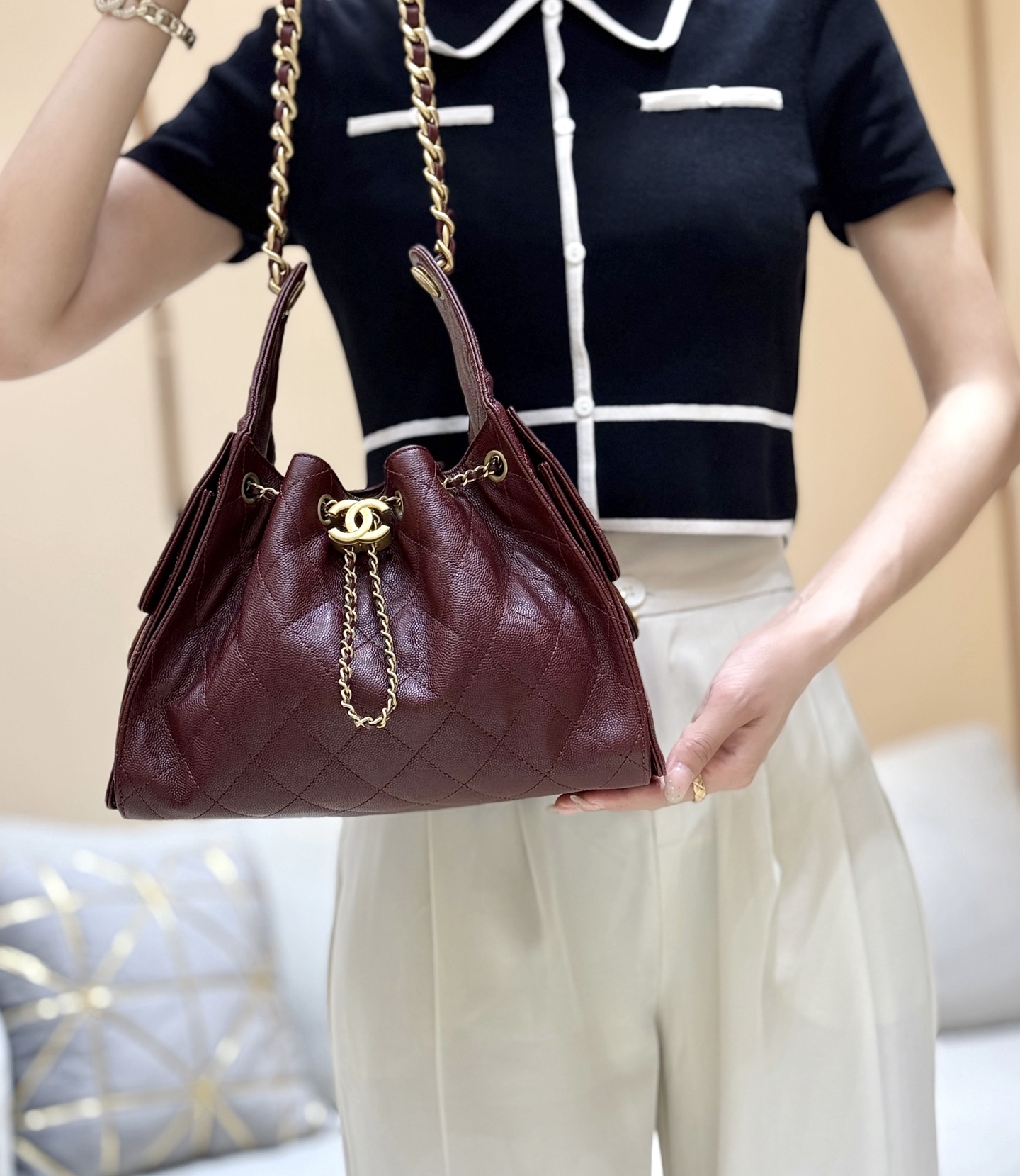 4021-Chanel Burgundy Quilted Leather Drawstring Bag | Refined Luxury in a Deep Wine Hue