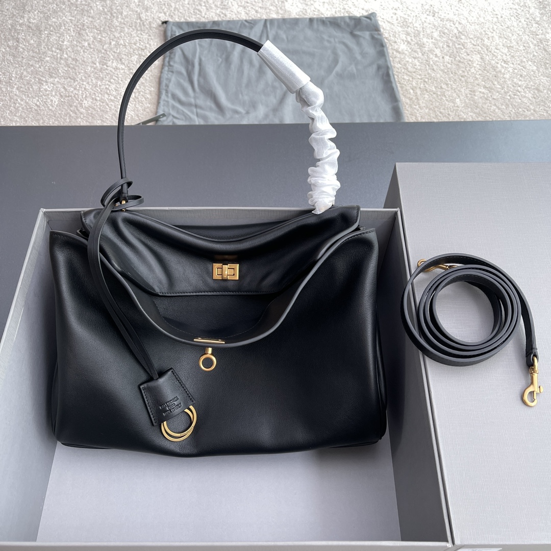 8027-Balenciaga Black Crinkled Leather Top-Handle Bag | Effortless Elegance with Urban Edge