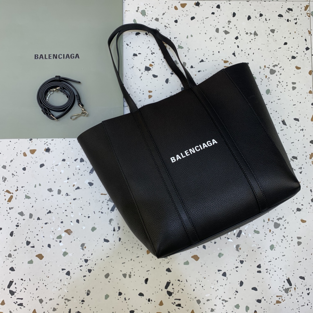 8031-Balenciaga Black Leather Tote Bag | Understated Luxury for Work & Everyday Style