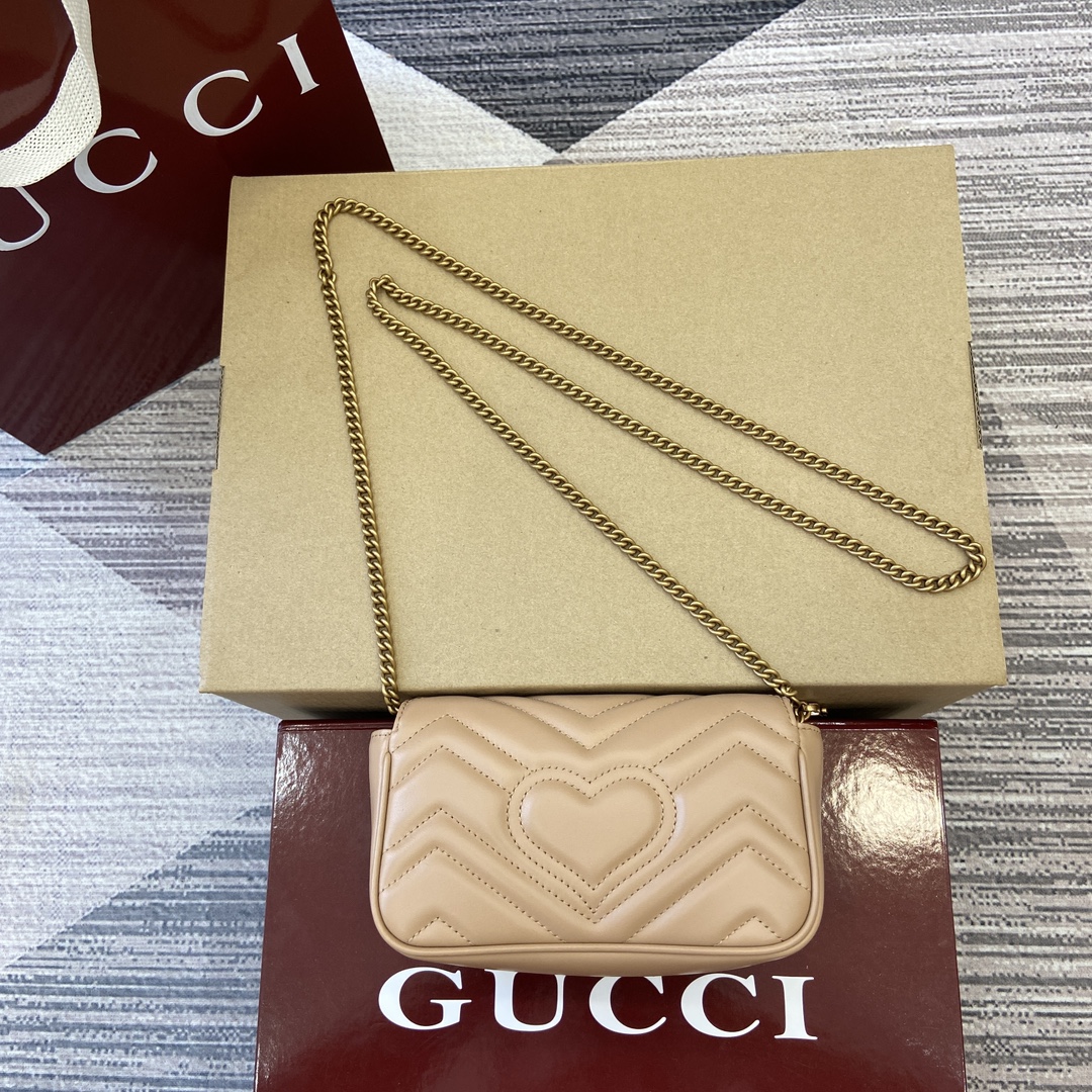3043-Gucci Beige Quilted Leather Shoulder Bag | Where Grace Meets Everyday Elegance