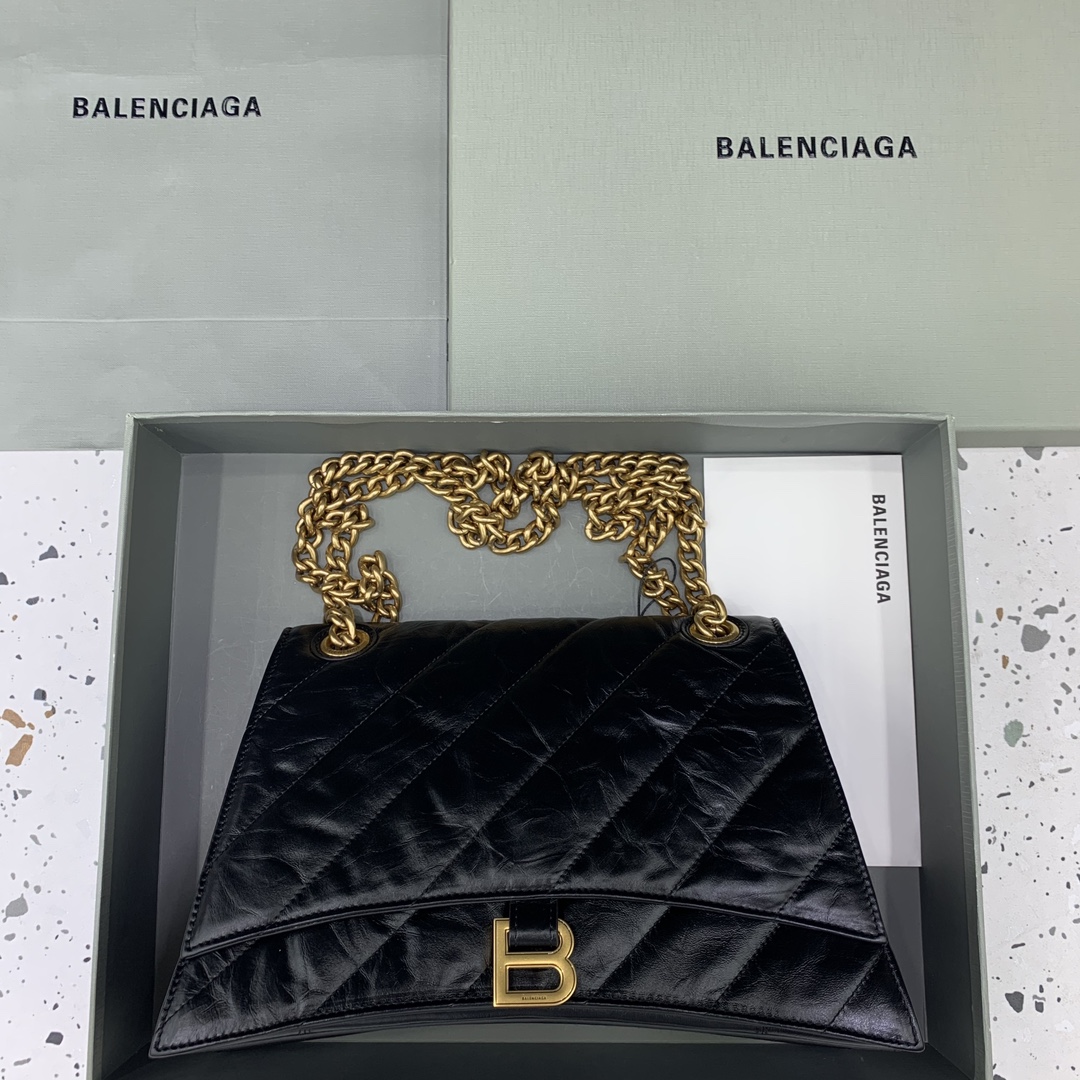 8034-Balenciaga Quilted Black Leather Shoulder Bag | Sculptural Design with Iconic Attitude