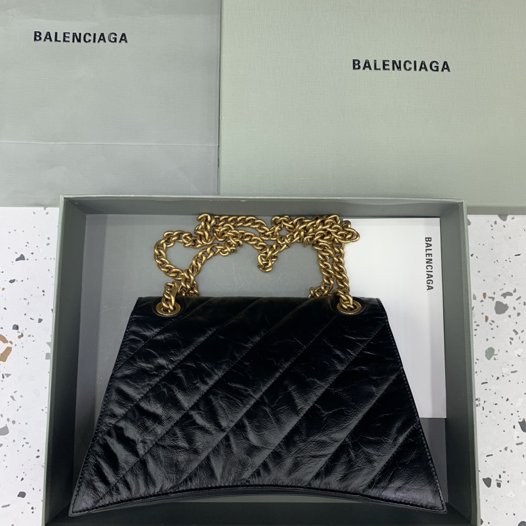 8034-Balenciaga Quilted Black Leather Shoulder Bag | Sculptural Design with Iconic Attitude