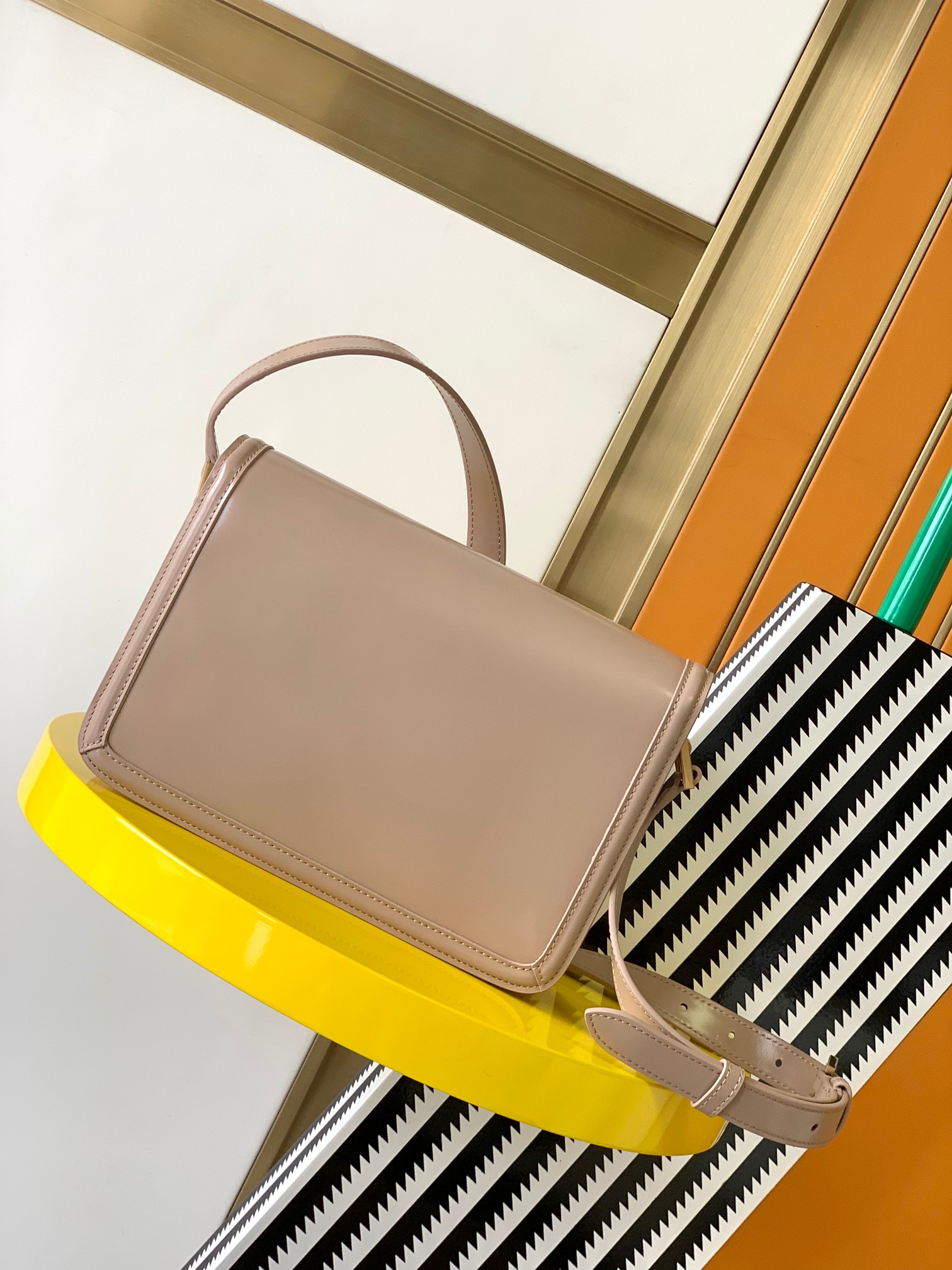 7083-Saint Laurent Blush Pink Leather Crossbody Bag | Feminine Sophistication for Every Occasion