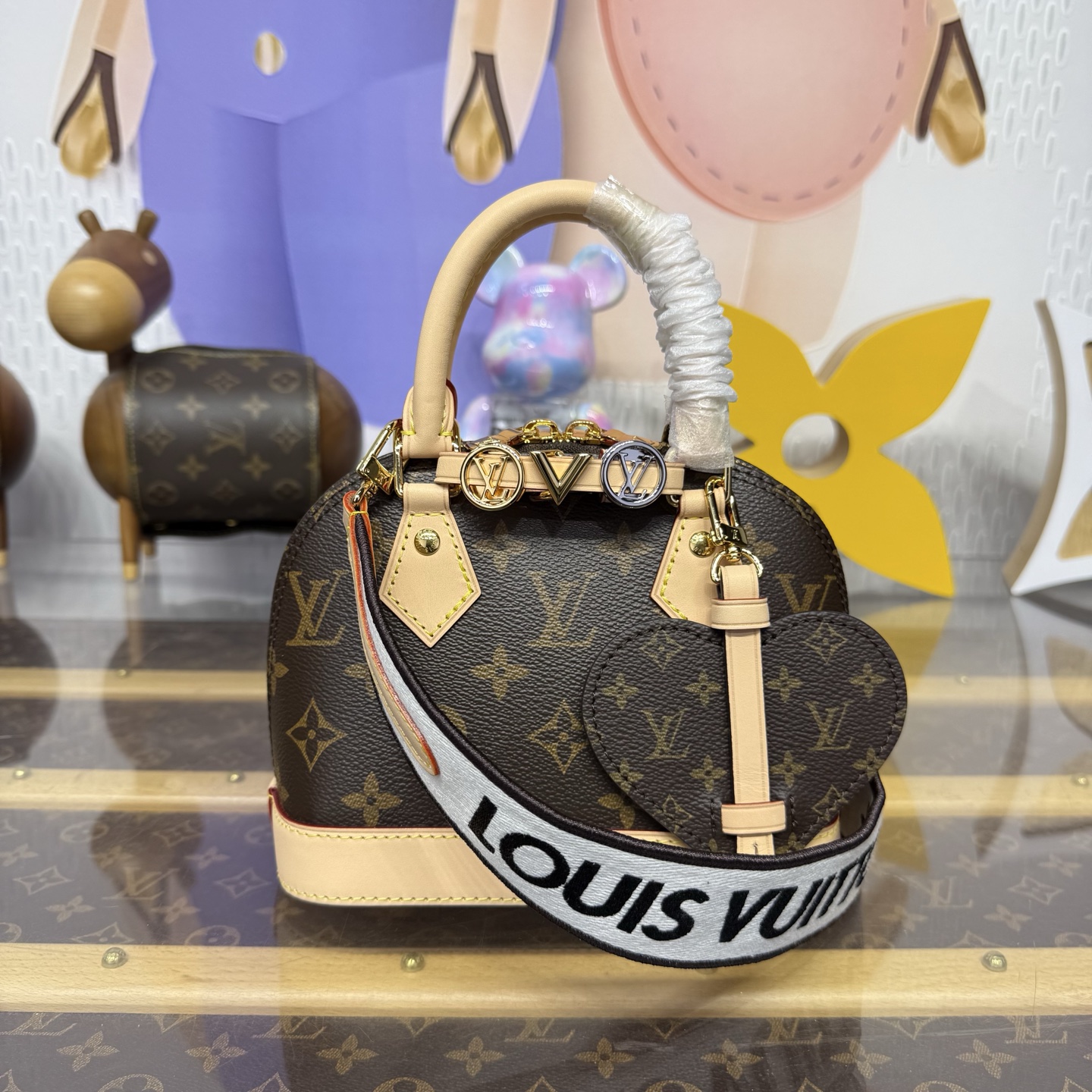1262-Louis Vuitton Monogram Alma BB | Vintage Elegance with Iconic Flair