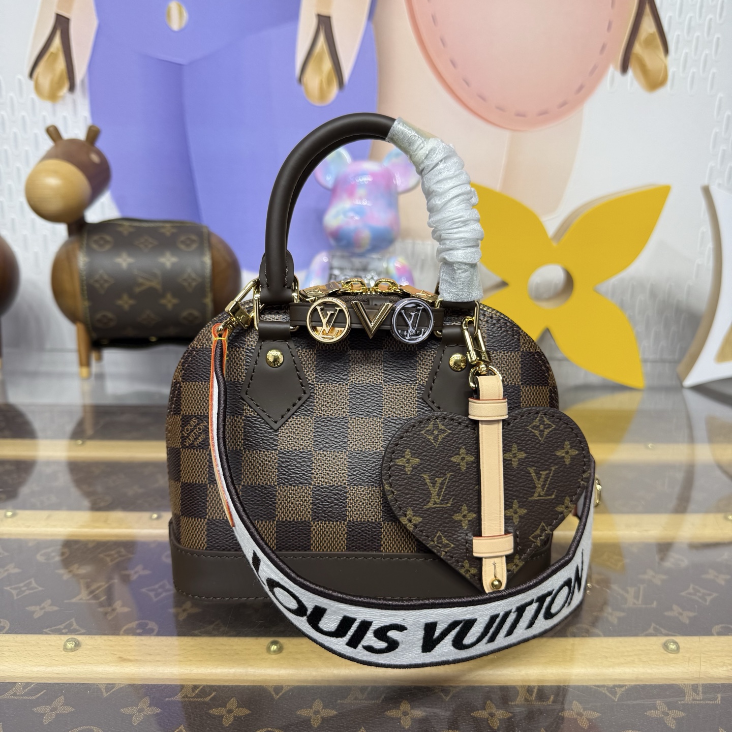 1260-Louis Vuitton Damier Ebene Alma BB | Classic Elegance in a Modern Mini