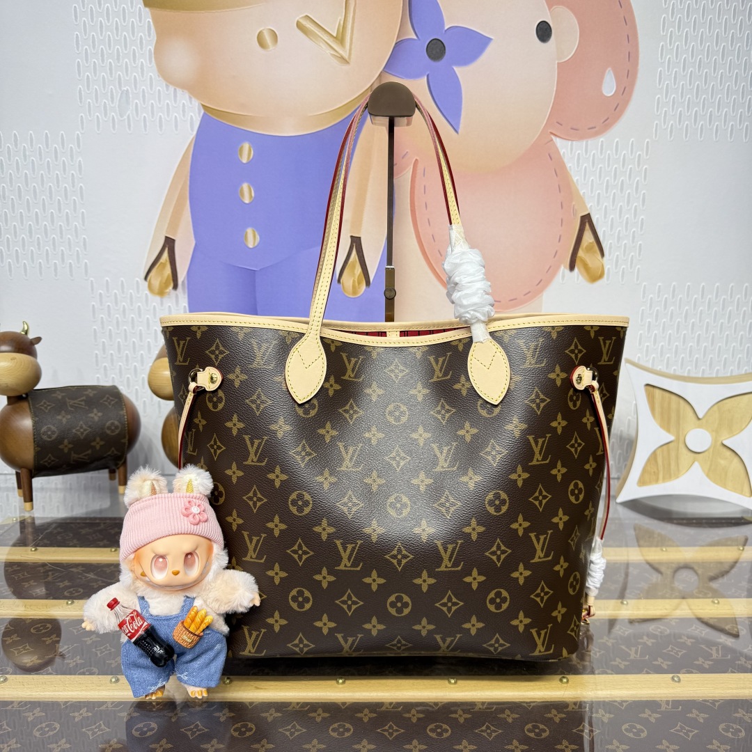 1280-Louis Vuitton Monogram Tote | The Evergreen Icon of Everyday Luxury 🌟