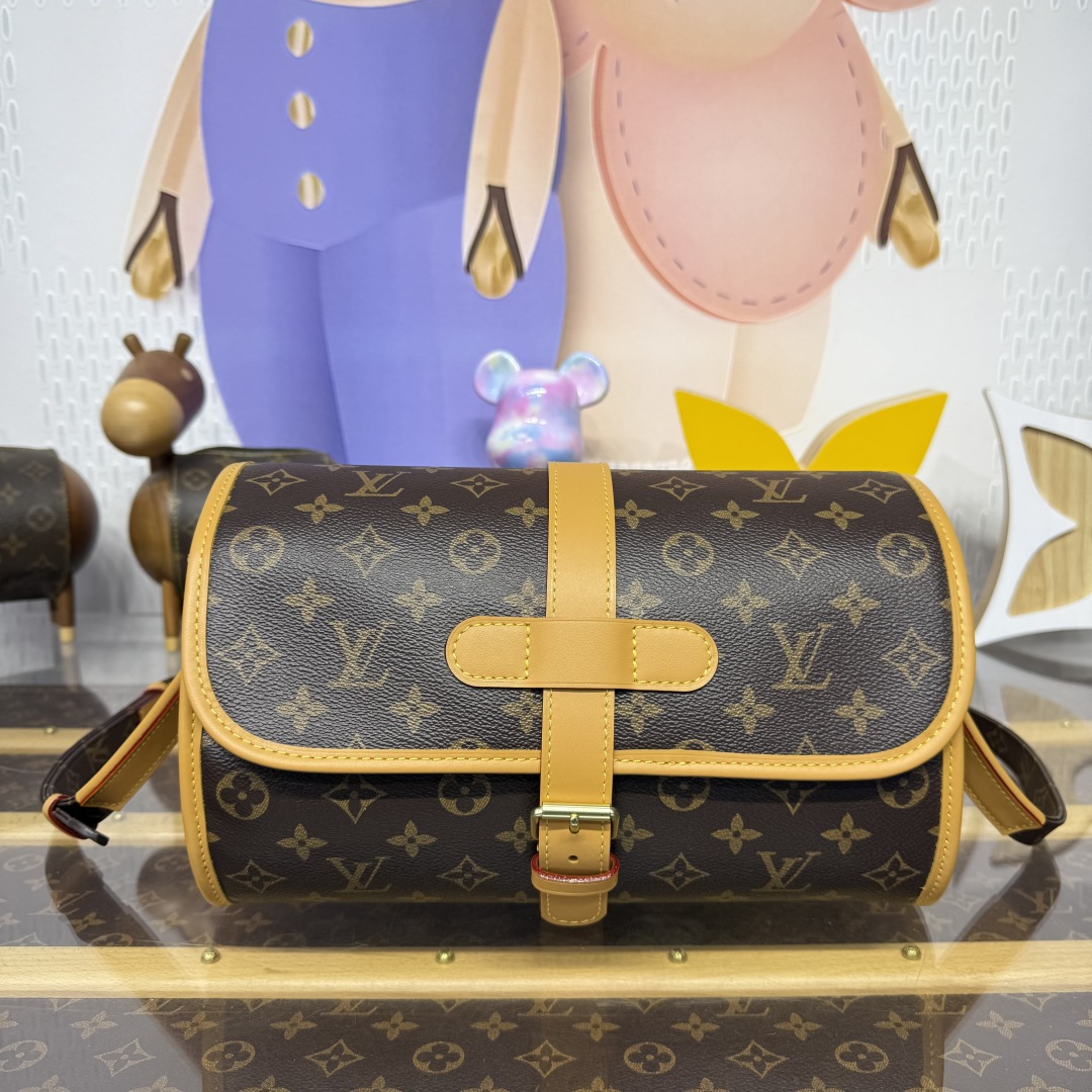 1270-Louis Vuitton Monogram Papillon Bag | Retro Chic in a Timeless Silhouette