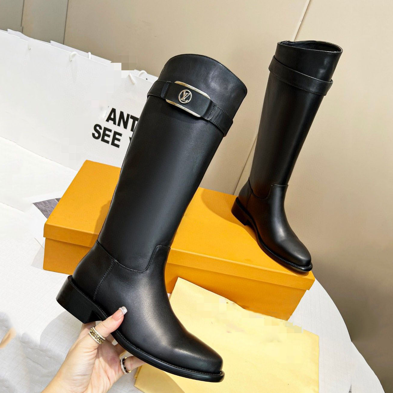 British style new knight women's shoes flat all-match comfortable breathable light luxury leather letter buckle women's boots