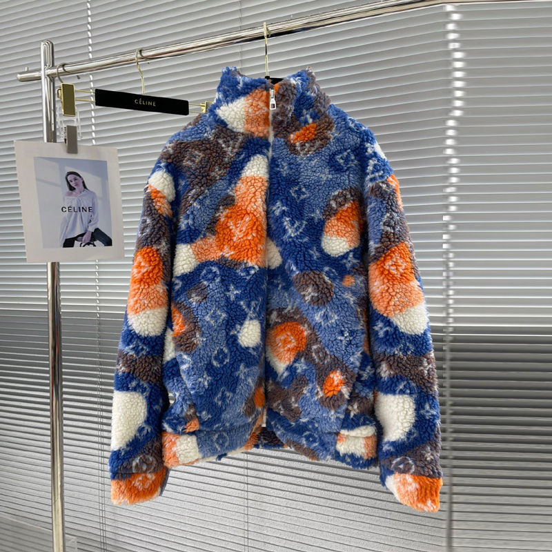 New autumn and winter products ALL V LOGO sherpa hooded jacket for men and women PD0423101603