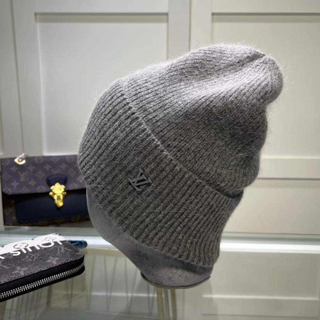 Winter new product small letter Baotou knitted wool cap unisex outdoor sports thickened warm cap