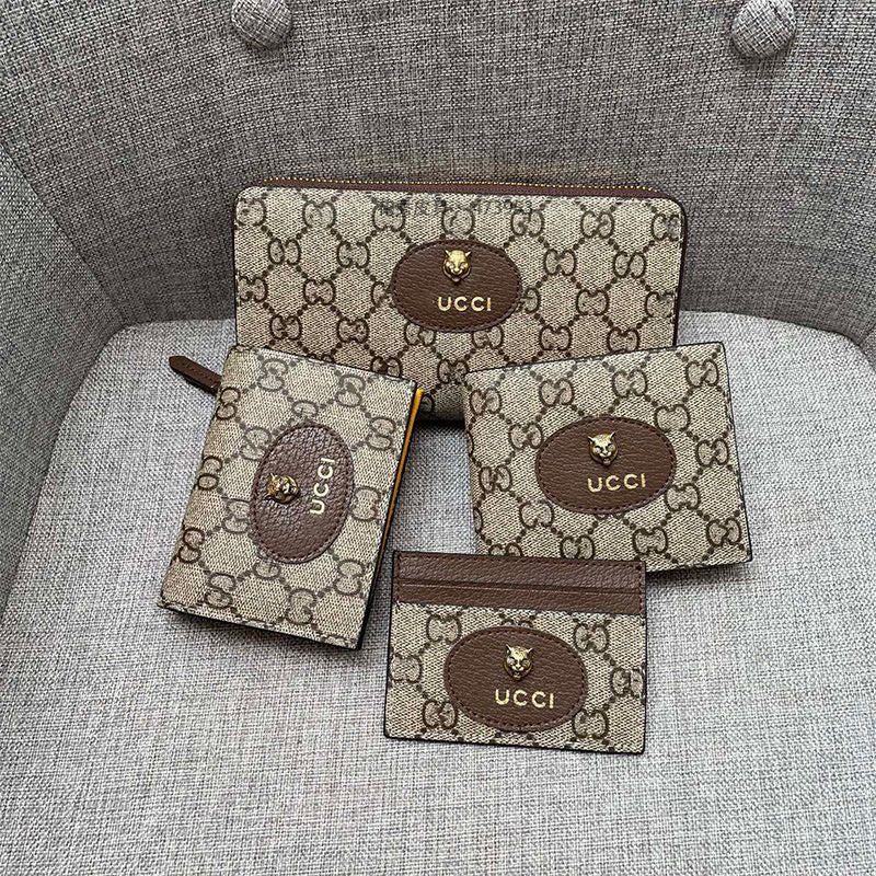 A full range of new printed silk screen long clip zipper large-capacity multi-card wallets