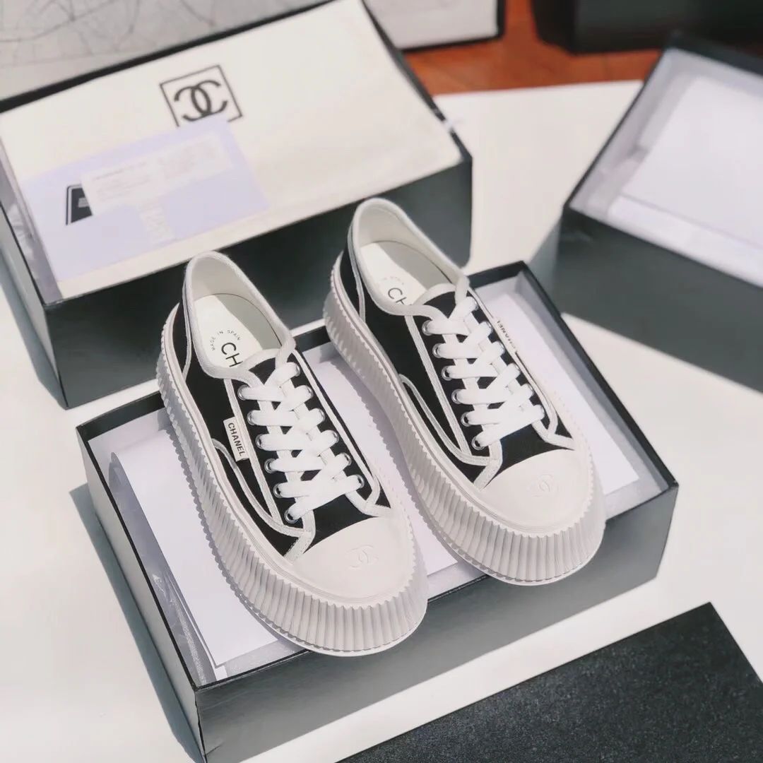 Small white shoes women's 2023 spring and summer all-match street shooting single shoes dissolving shoes Sanyuan mmy thick-soled casual sneakers