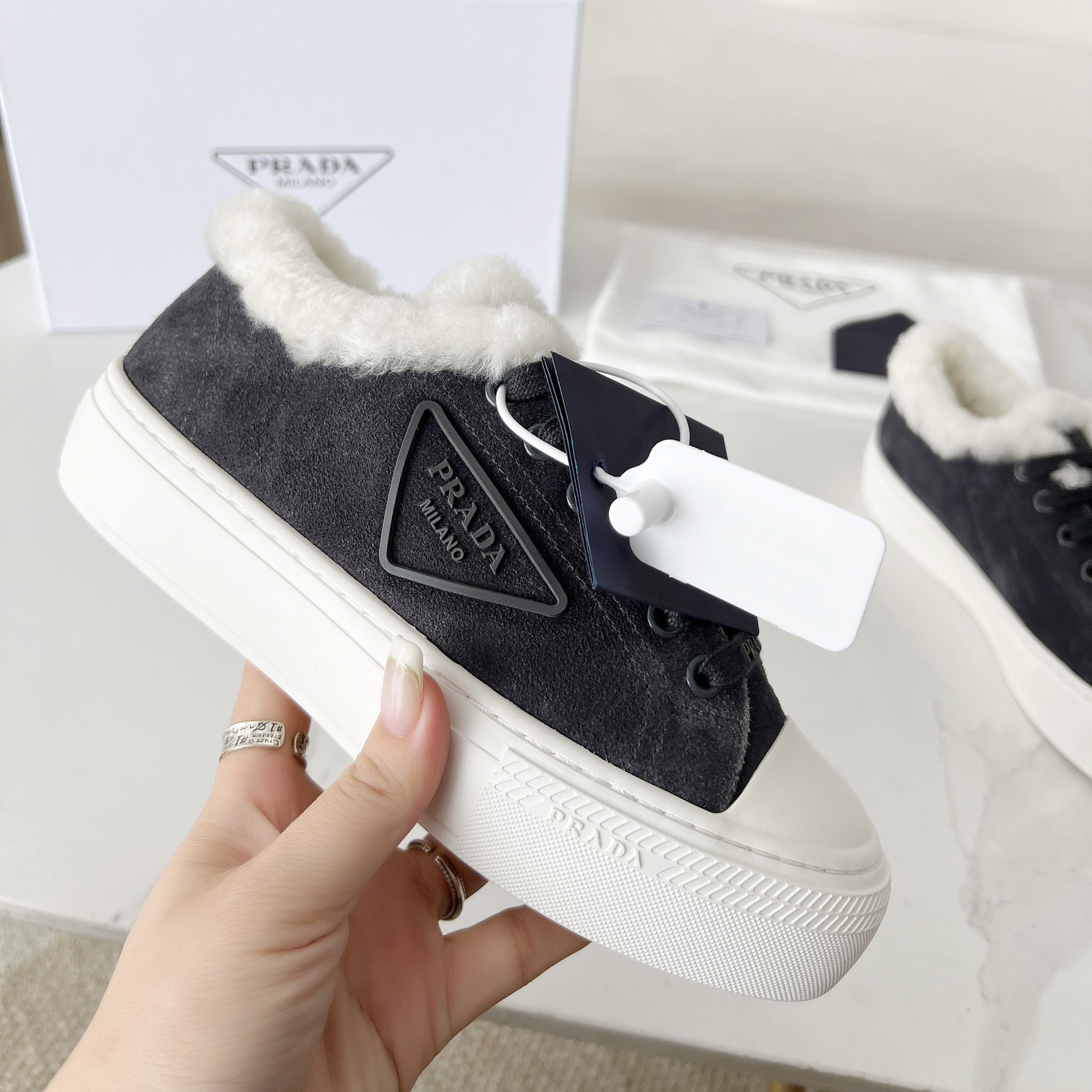24 Autumn and Winter New Triangle Logo Wool Casual Women's Shoes XC0424101414