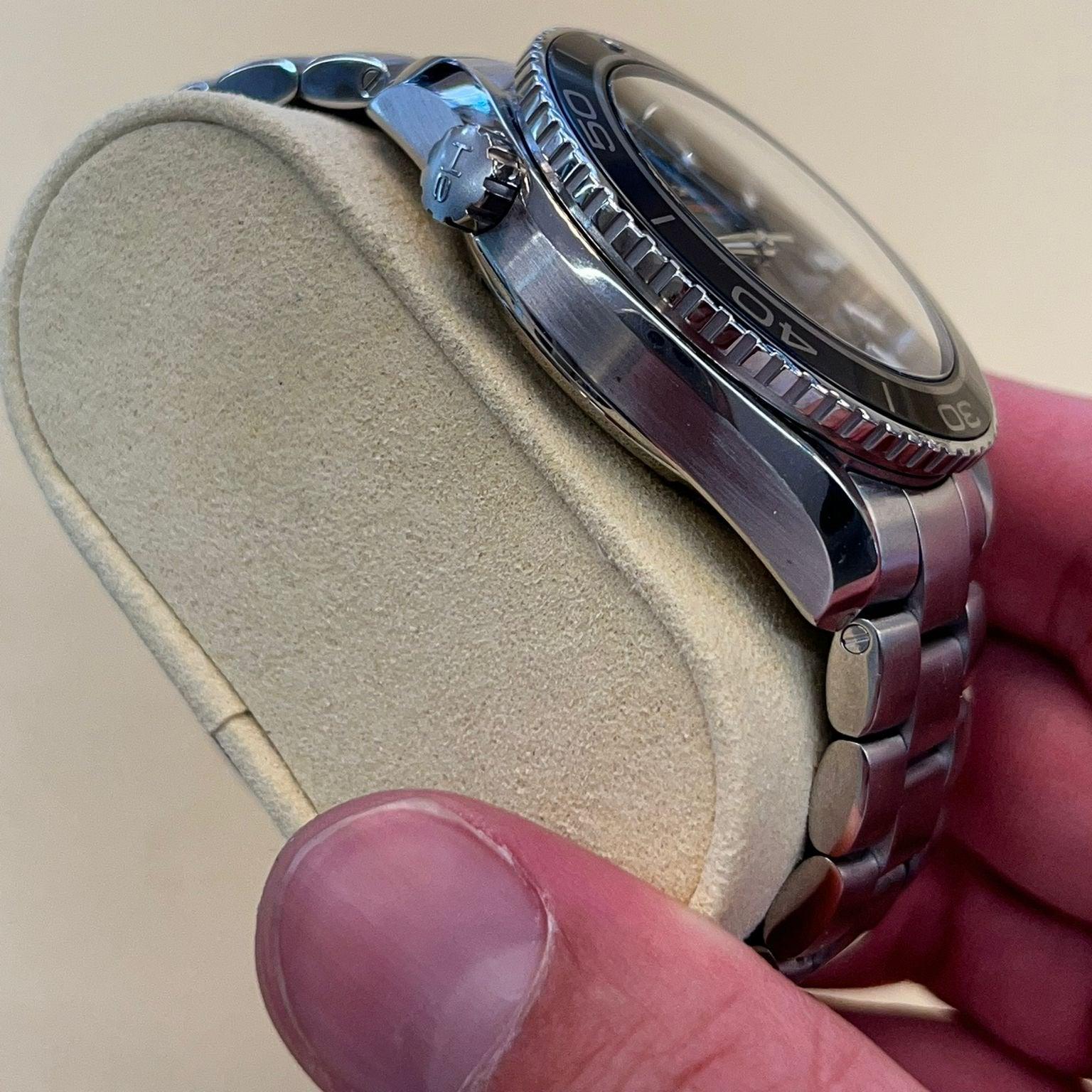 PLANET OCEAN 600M Black 43.5mm