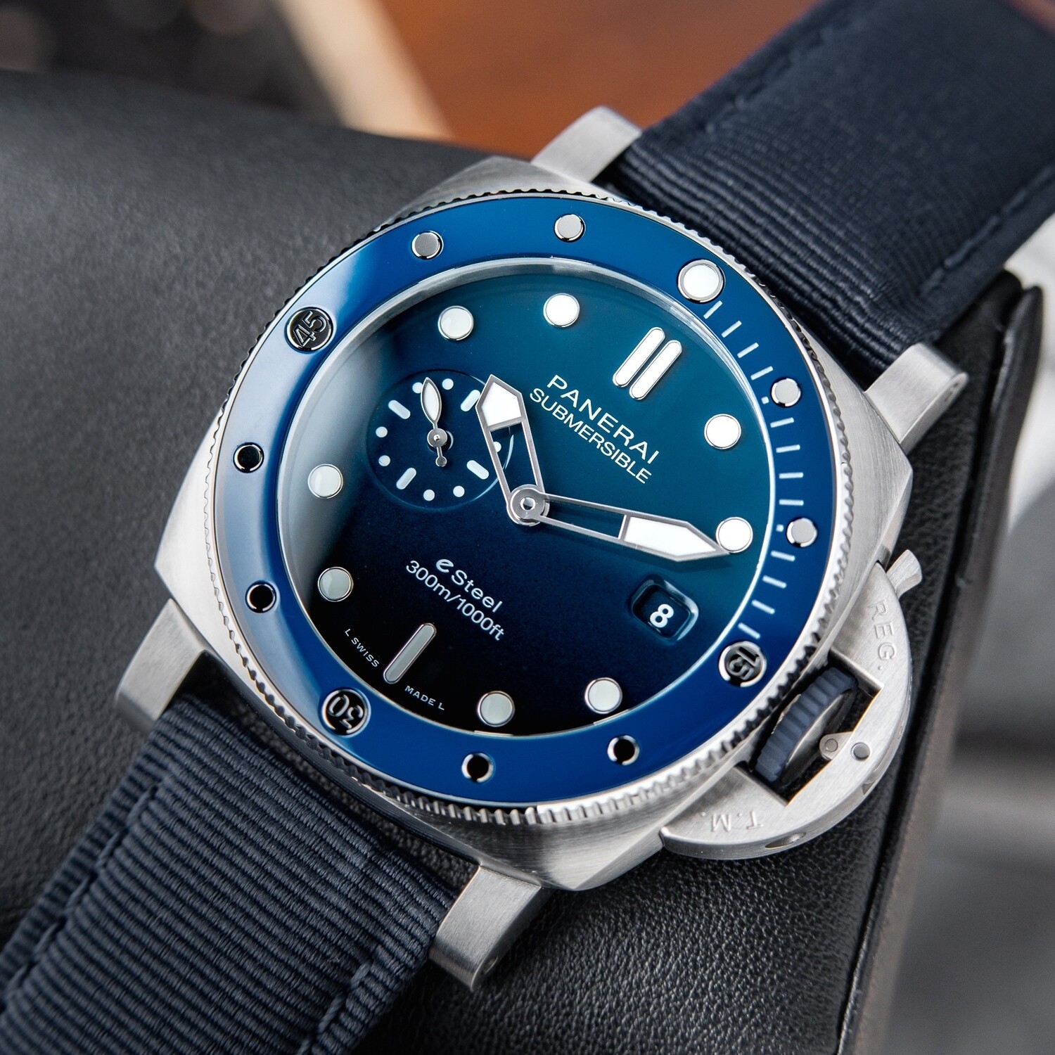 Submersible QuarantaQuattro ESteel™ Blu Profondo 44mm