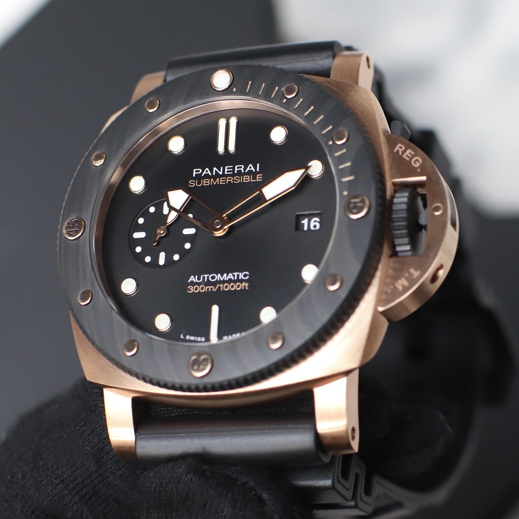 Submersible QuarantaQuattro Goldtech™ OroCarbo 44mm