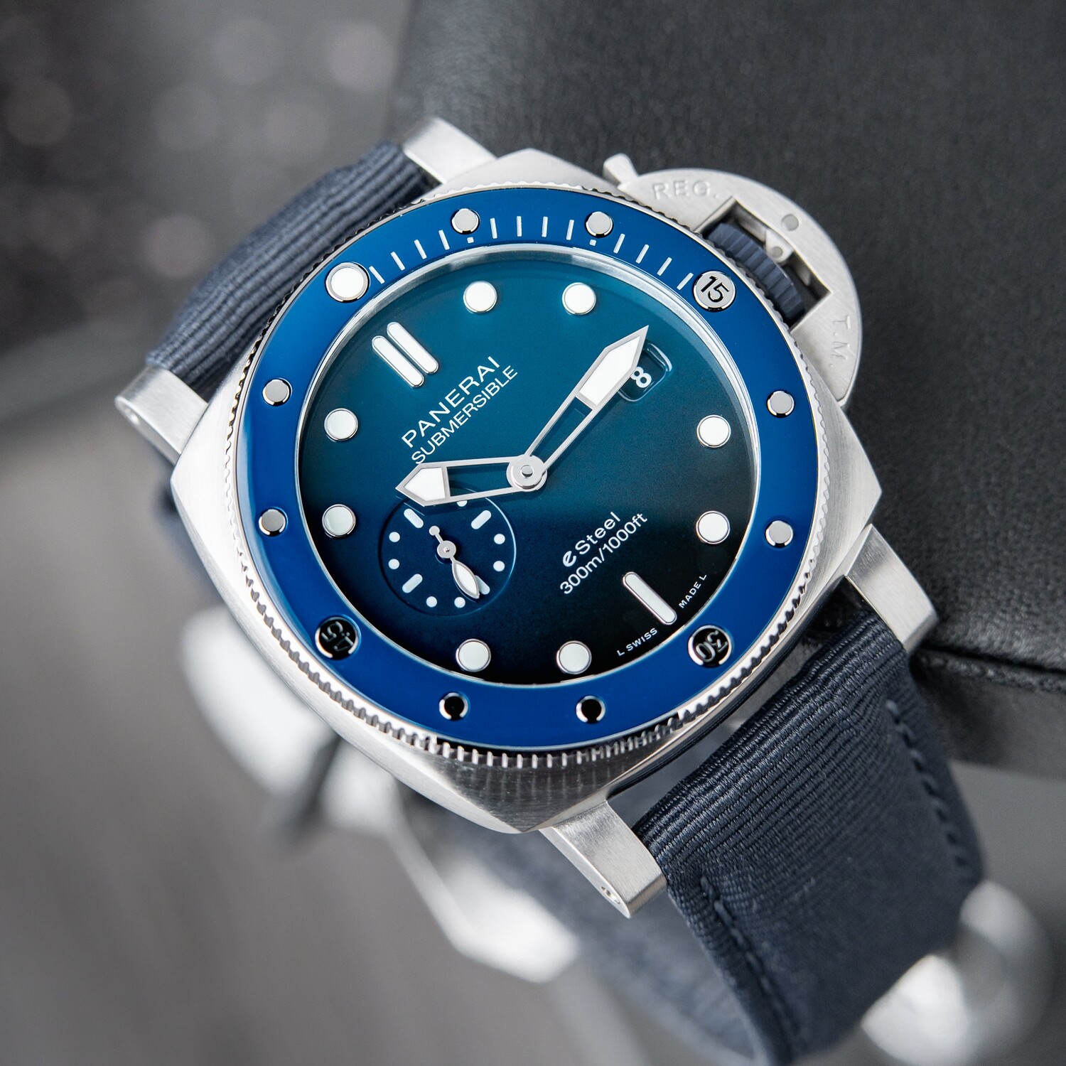 Submersible QuarantaQuattro ESteel™ Blu Profondo 44mm