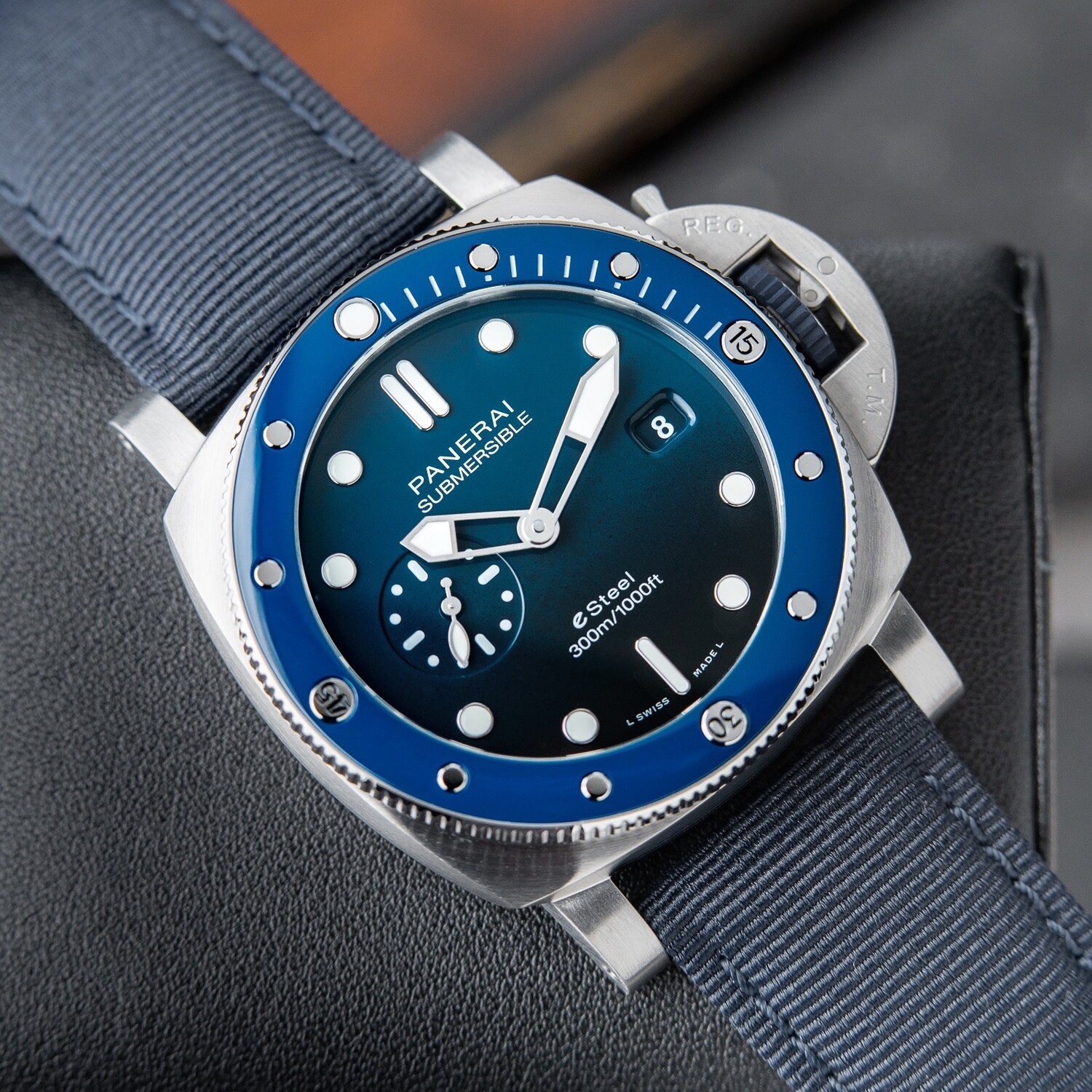 Submersible QuarantaQuattro ESteel™ Blu Profondo 44mm