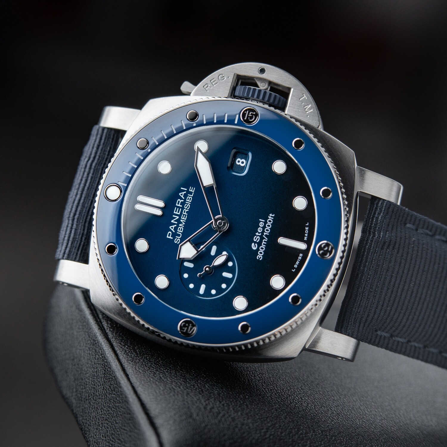 Submersible QuarantaQuattro ESteel™ Blu Profondo 44mm