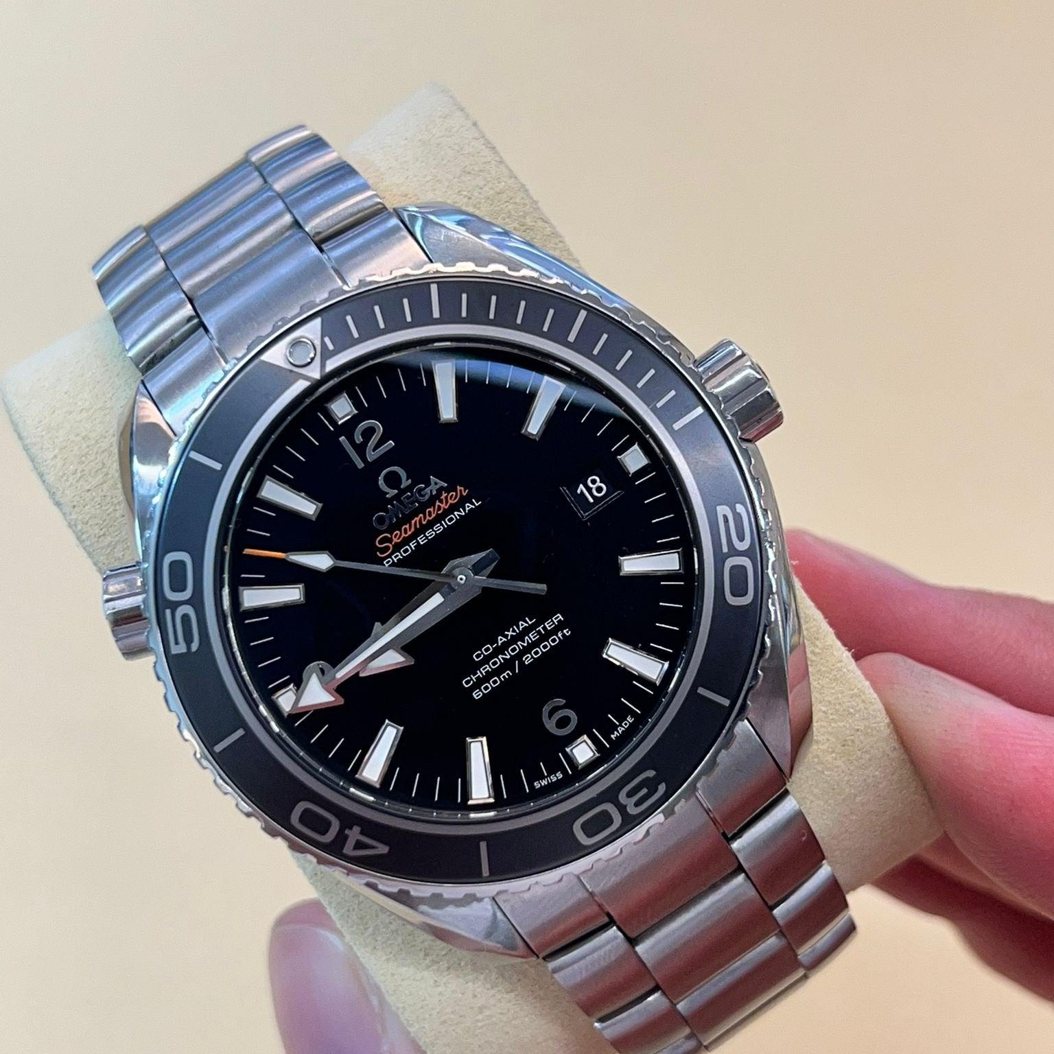 PLANET OCEAN 600M Black 43.5mm