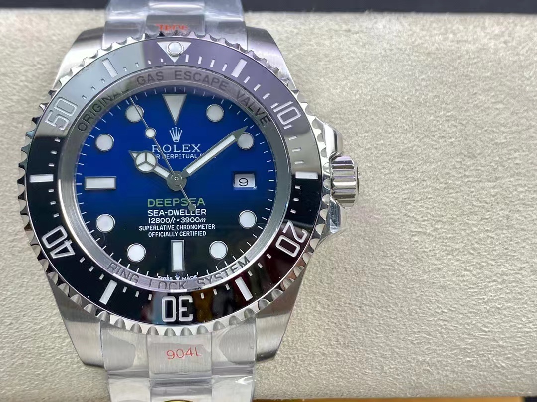 Rolex Sea-Dweller M126600-0002 43mm