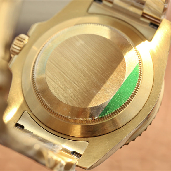 SUBMARINER GOLDEN BLUE / RED DIAMOND GOLD DIAL 40MM M126610LN-0008