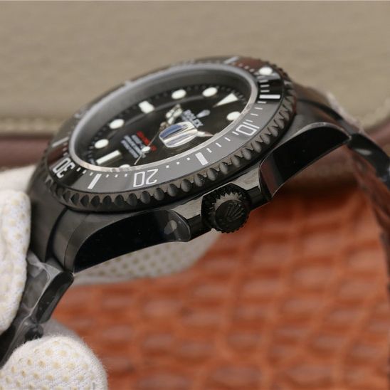 Rolex Sea-Dweller M126600-0002 43mm