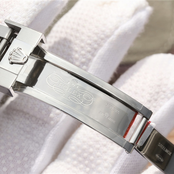 SUBMARINER SILVER BLUE DIAMOND 40MM M126610LN-0009