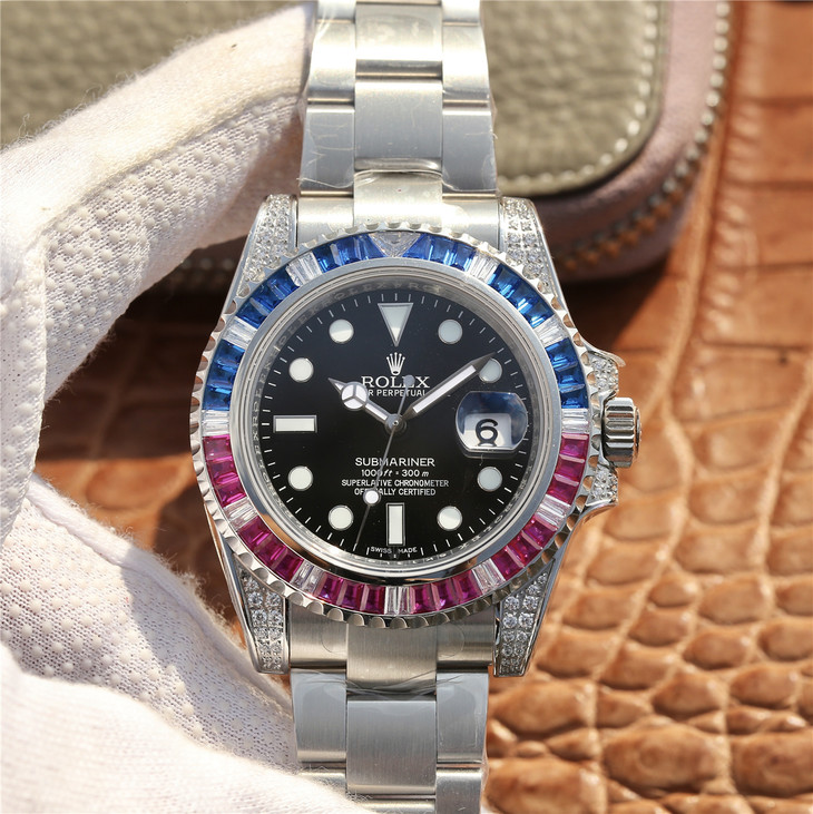 SUBMARINER SILVER BLUE / RED DIAMOND 40MM M126610LN-0007