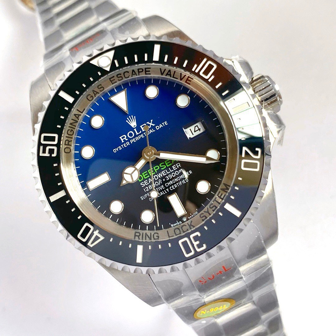 Rolex Sea-Dweller M126600-0002 43mm