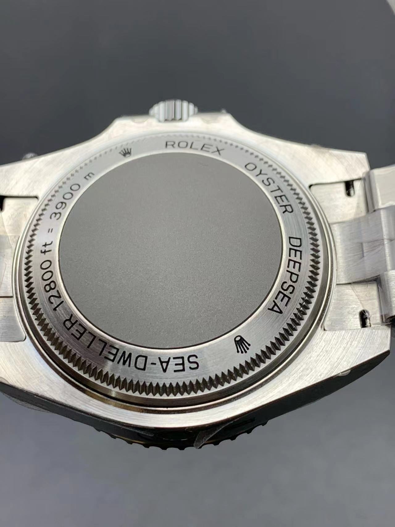 Rolex Sea-Dweller M126600 43mm