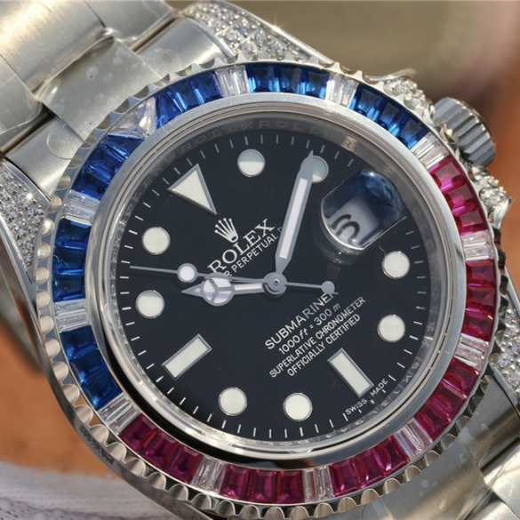 SUBMARINER SILVER BLUE / RED DIAMOND 40MM M126610LN-0007