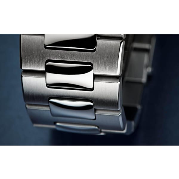Patek Philippe Nautilus Steel 5726-1A-014 with Black Gradated dial