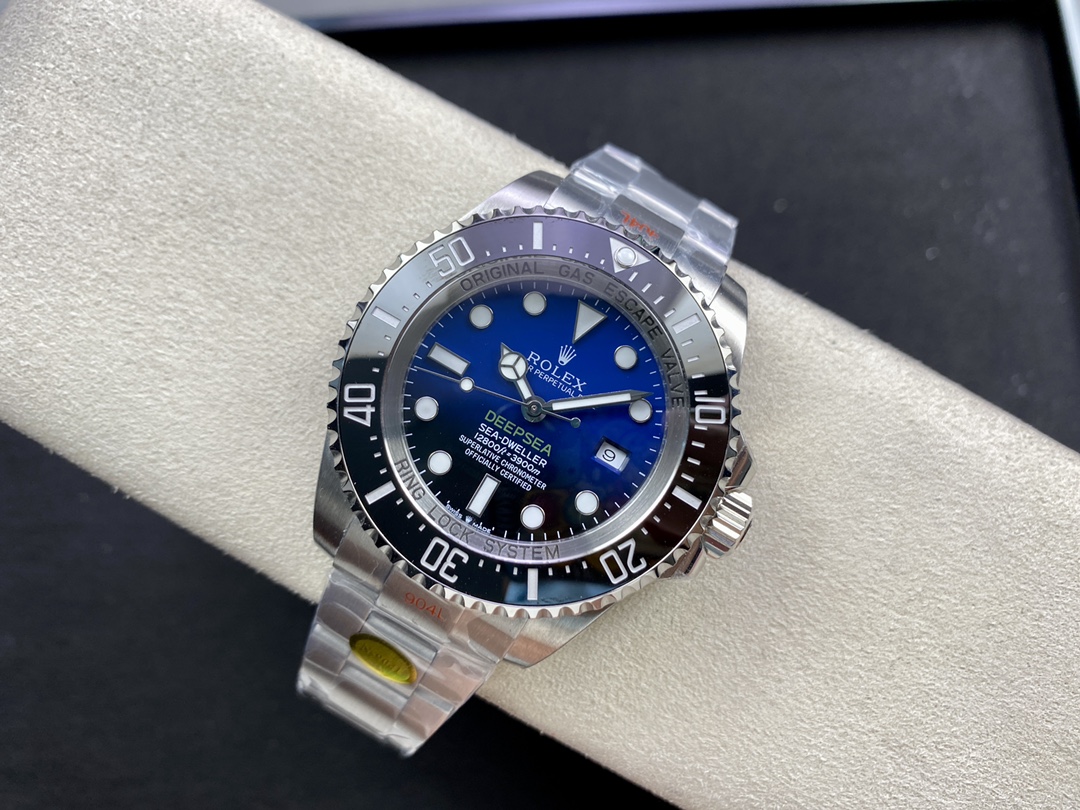 Rolex Sea-Dweller M126600-0002 43mm