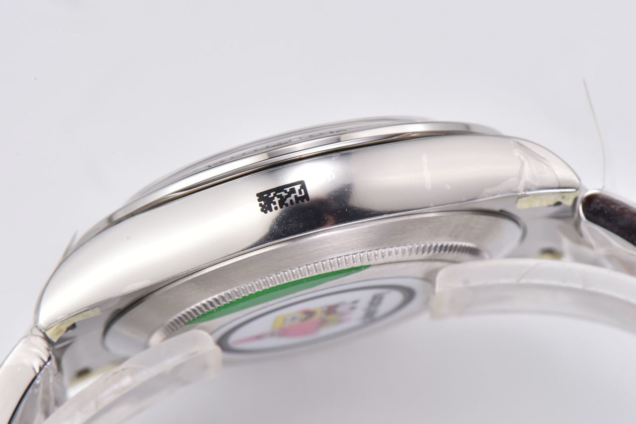 Clean Factory Rolex Daytona 116520 40MM Full 904L White Dial