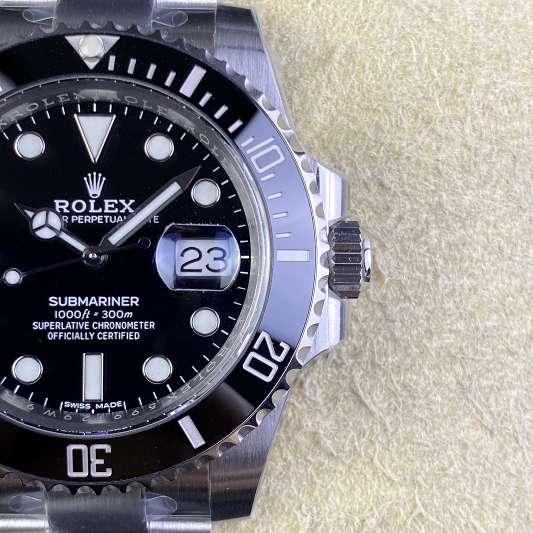 Clean Factory Rolex Submeriner Date 116610LN 40mm Full 904L Black Dial
