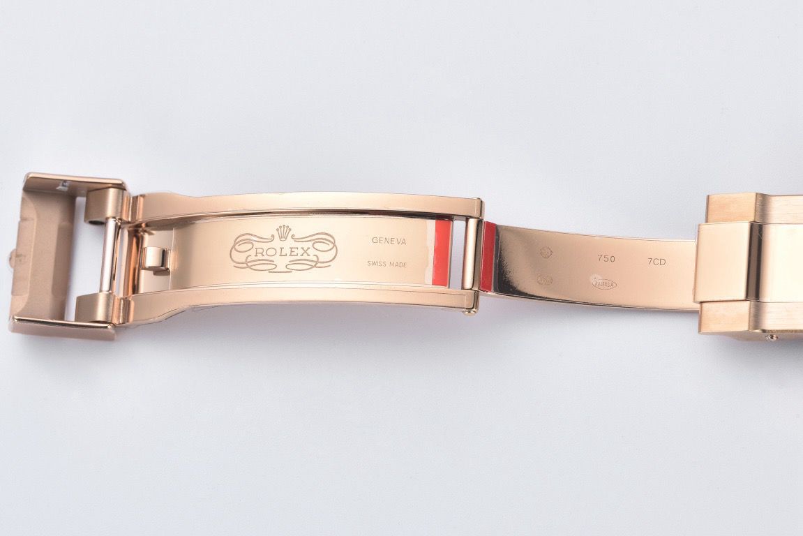 Clean Factory Rolex Daytona 116515LN-0006 40MM Rose Gold Rubber Strap Baguette Diamond Pink Dial