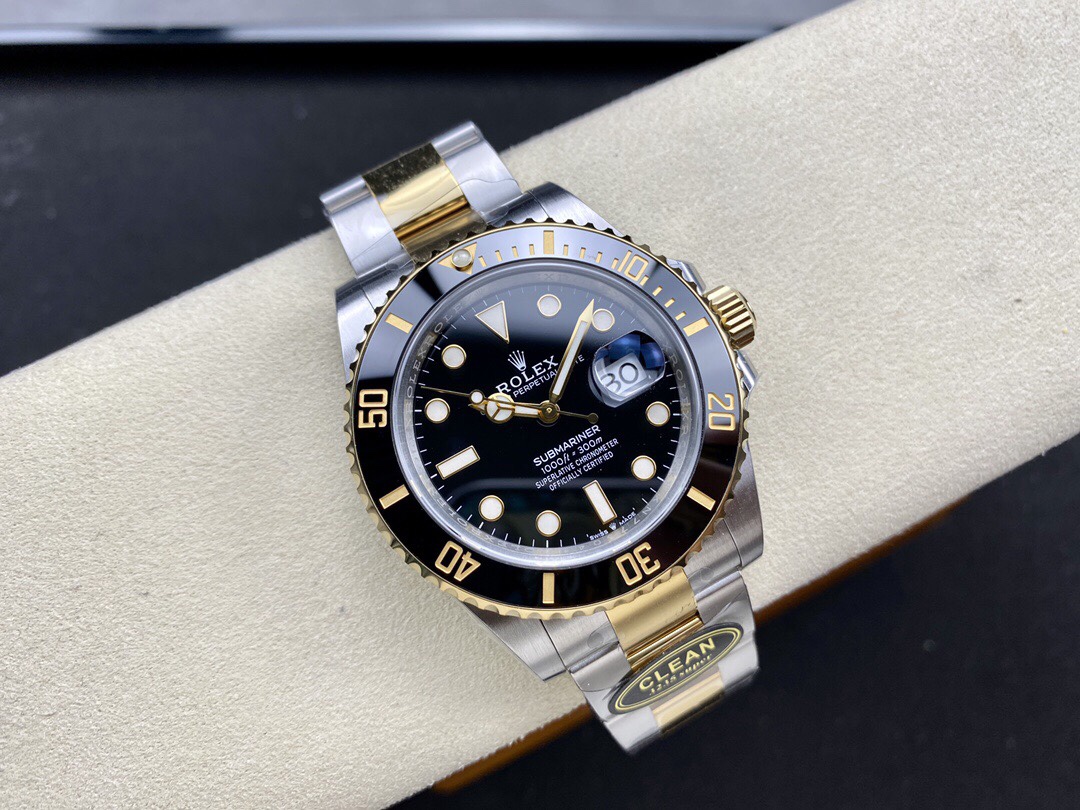 Clean Factory Rolex Submariner Date 126613LN 41mm Half Gold Black Dial
