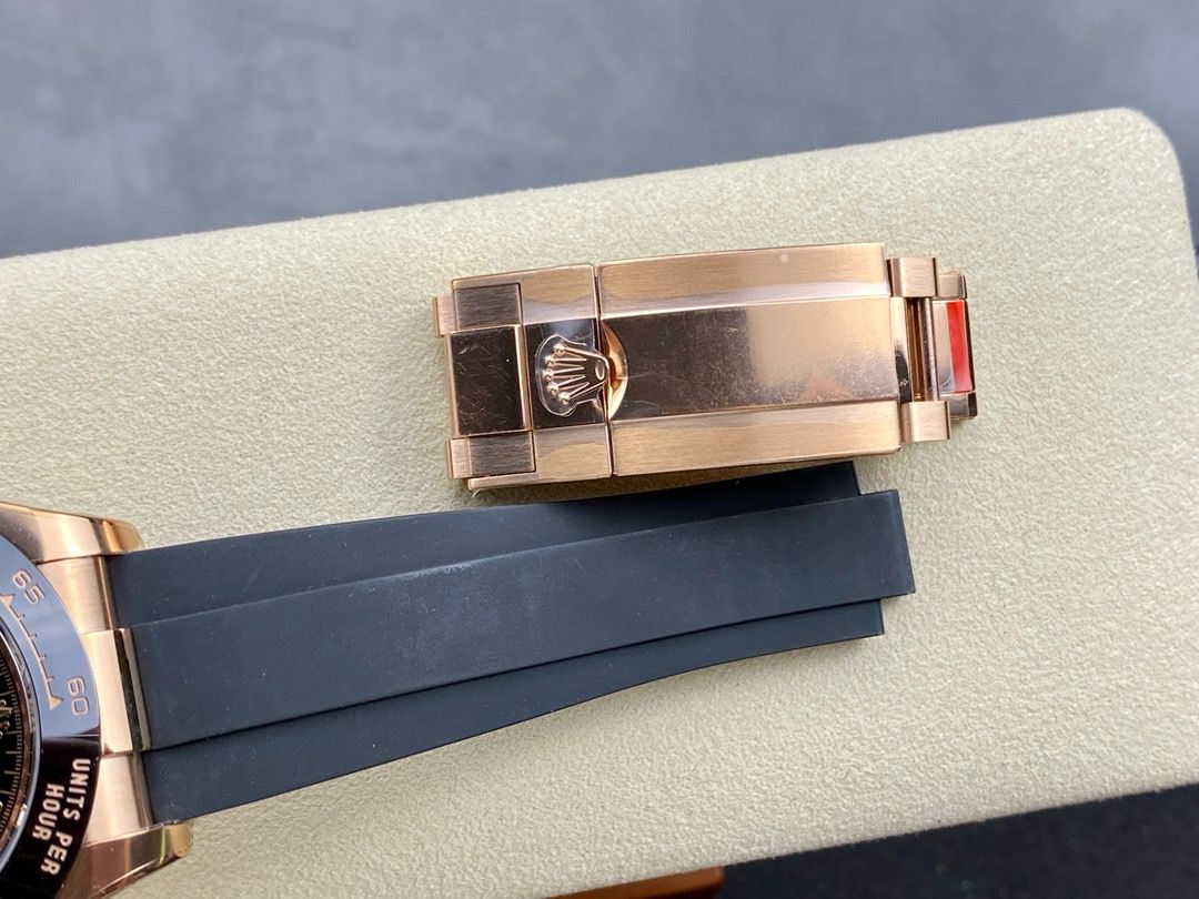 Clean Factory Rolex Daytona 116515LN-0012 40MM Rose Gold Rubber Strap Black Dial