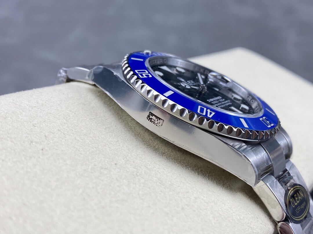 Clean Factory Rolex Submariner Date 126619LB 41mm Full White Gold Black Dial