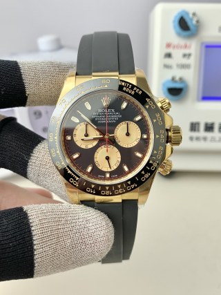 CLEAN Factory Rolex Daytona 116518LN 40MM Yellow Gold Rubber Strap Black Dial