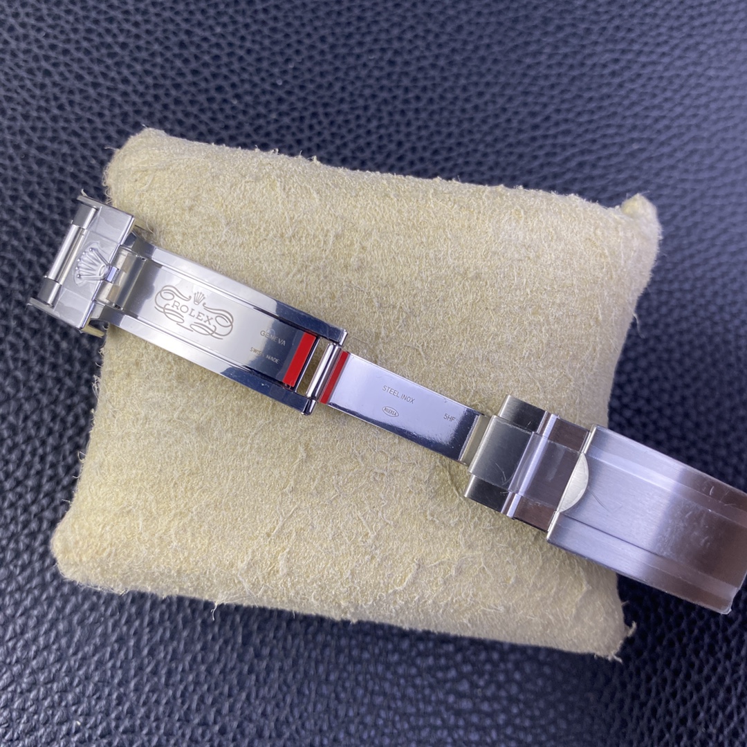 Clean Factory Rolex Hulk Submeriner Date 116610LV 40mm Full 904L Green Dial