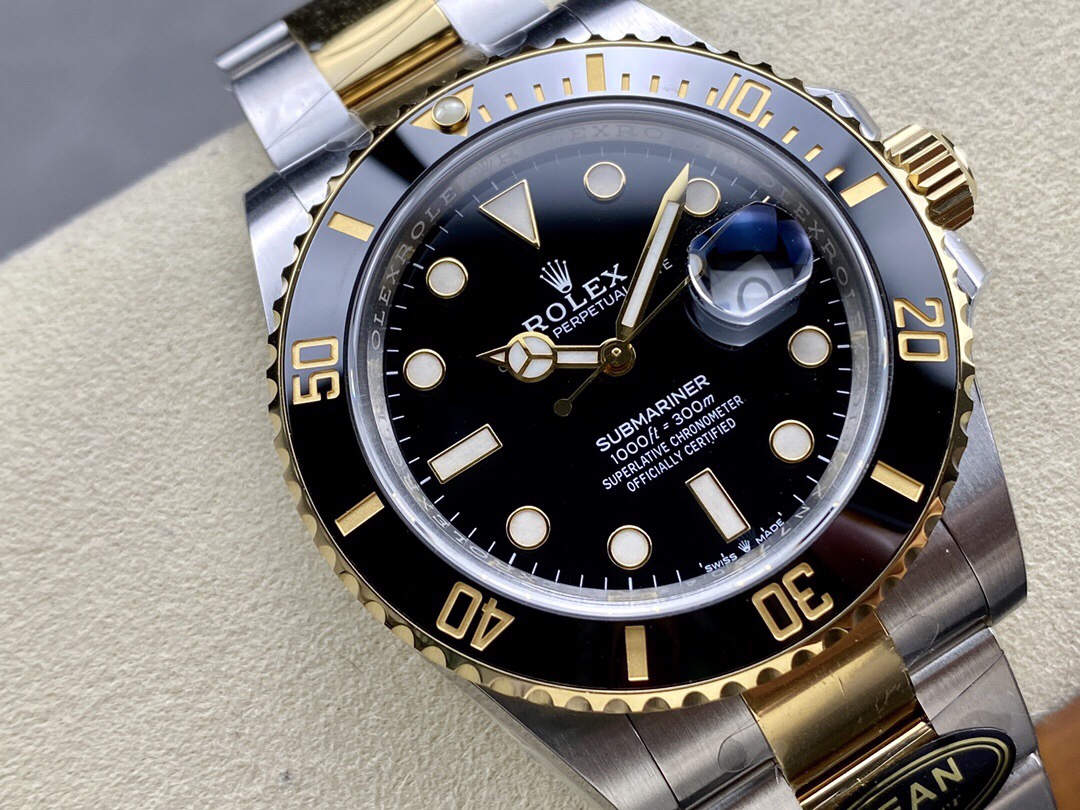 Clean Factory Rolex Submariner Date 126613LN 41mm Half Gold Black Dial