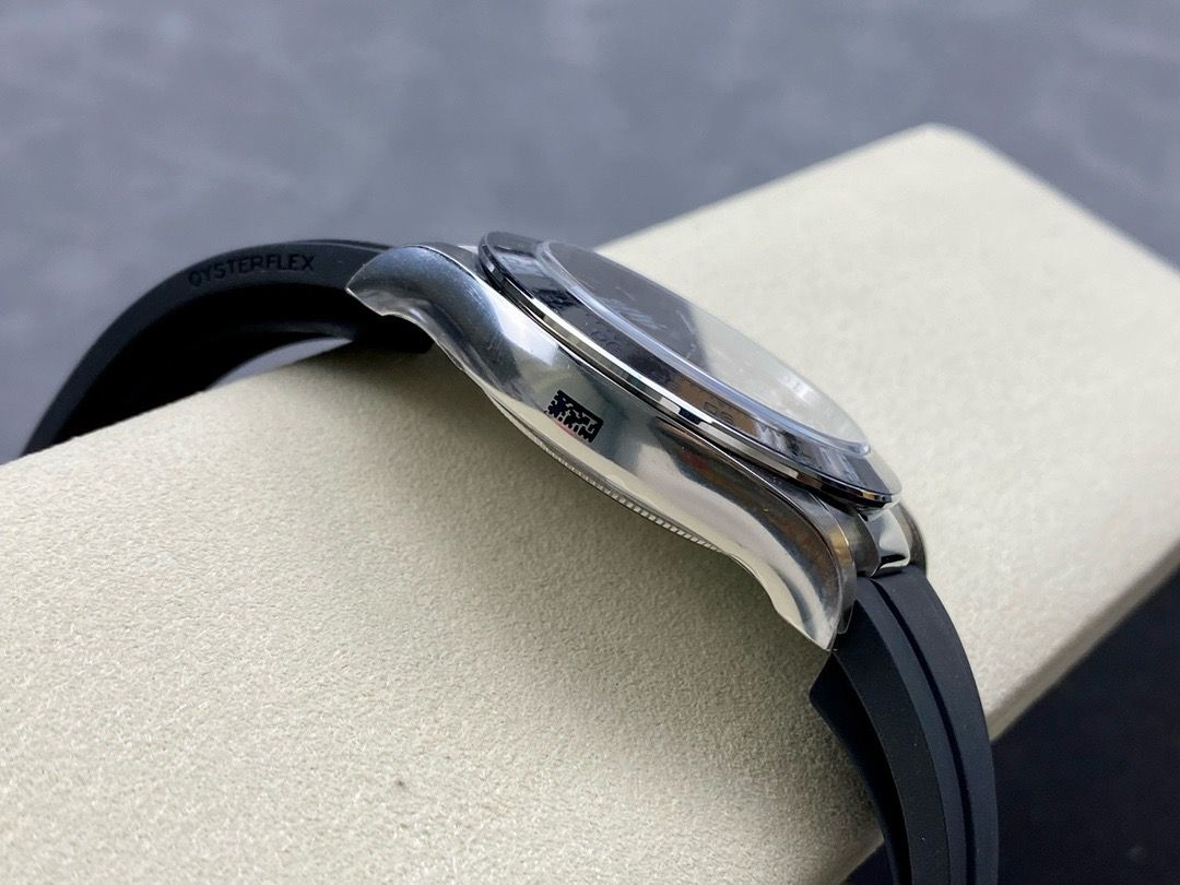 Clean Factory Rolex Daytona 116519LN 40MM White Gold Rubber Strap Arab Number Racing Grey Dial