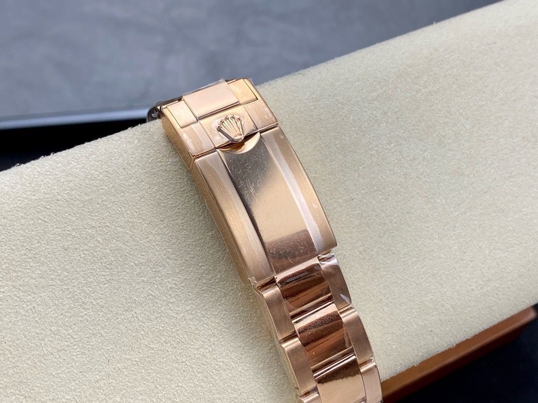 Clean Factory Rolex Daytona 116505-0017 40MM Full Rose Gold Diamond Bagutte Pink Dial