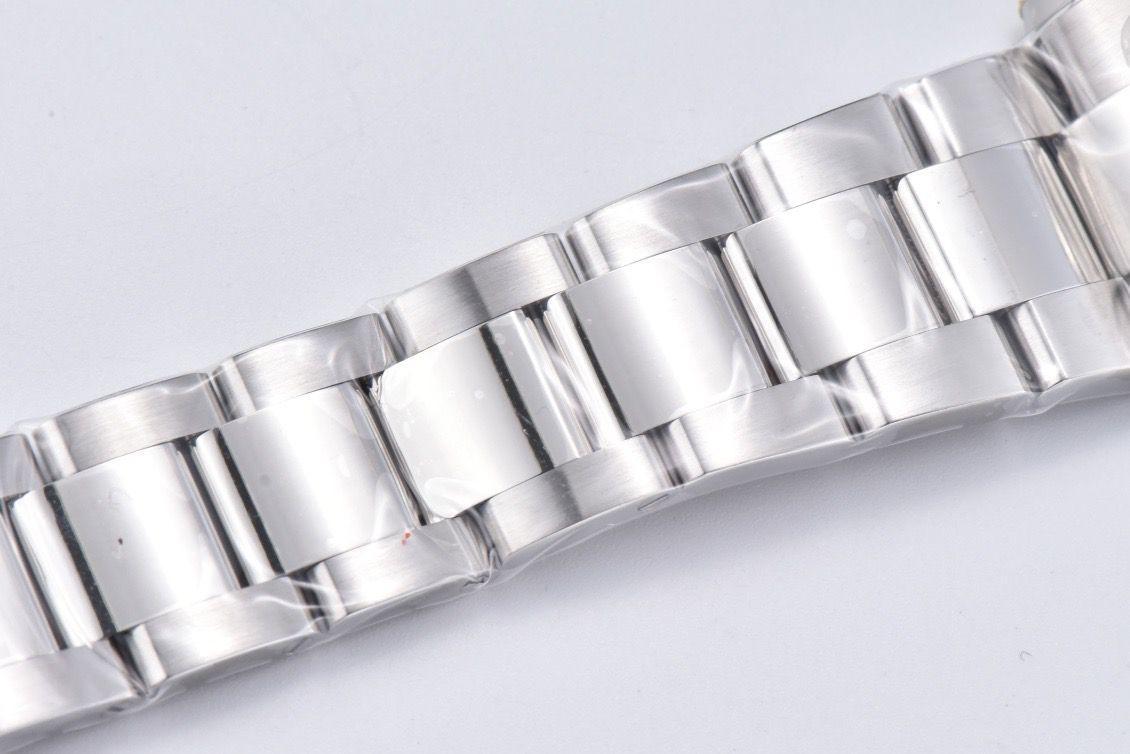 Clean Factory Rolex Daytona 116509NG 40MM Full White Gold Diamond Mop Mother Of Pearl Dial