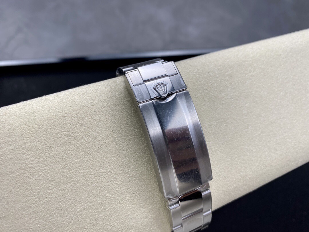 Clean Factory Rolex Submariner Date 126619LB 41mm Full White Gold Black Dial