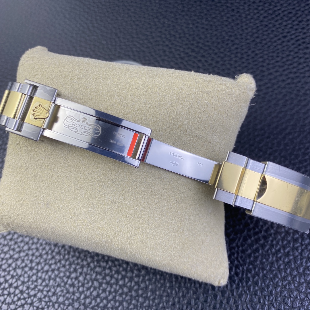 CLEAN Factory Rolex Daytona 116503 40MM Half Gold Black Dial