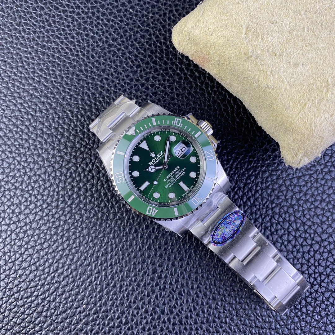 Clean Factory Rolex Hulk Submeriner Date 116610LV 40mm Full 904L Green Dial