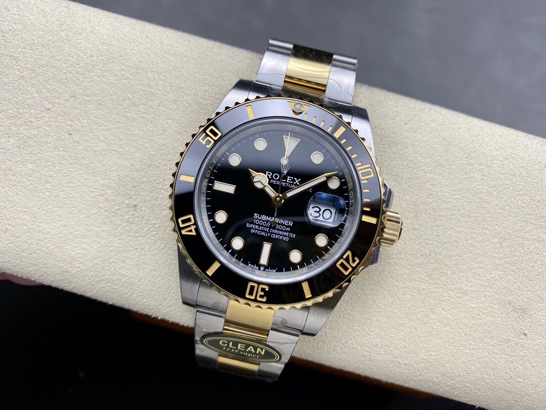 Clean Factory Rolex Submariner Date 126613LN 41mm Half Gold Black Dial